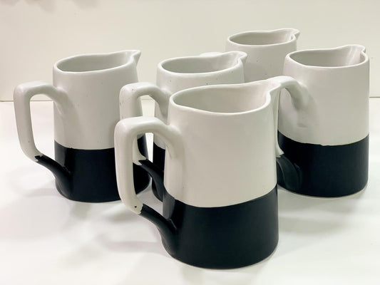 BP-MC040 Ivory/Black Ceramic Jug