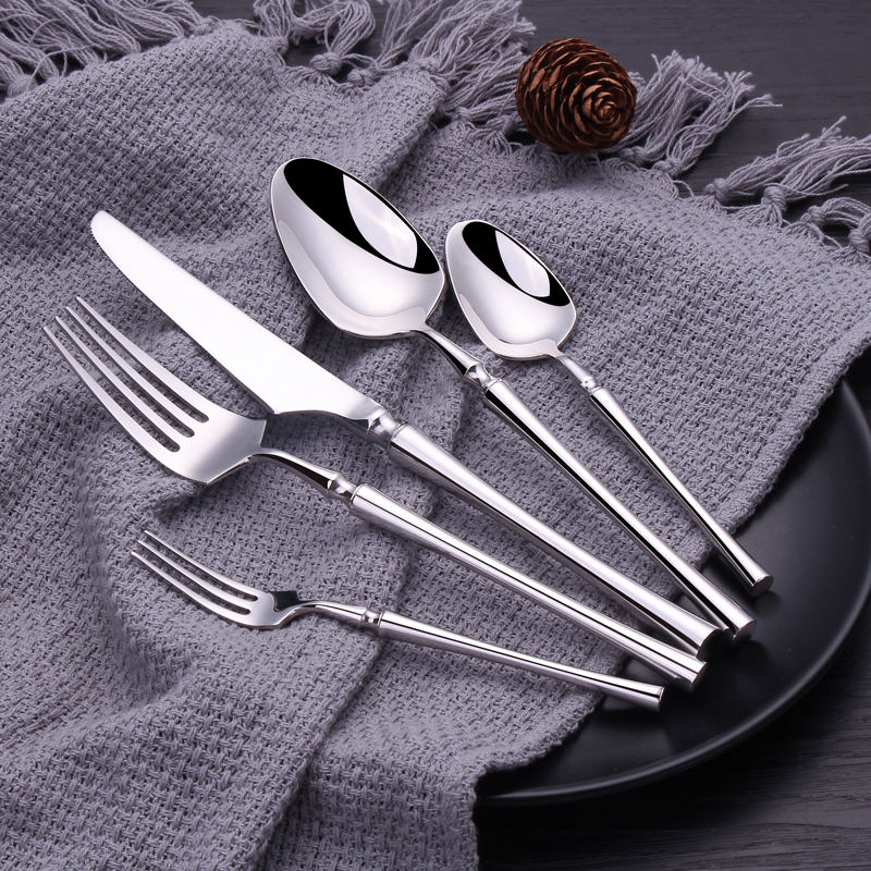 Flatware Set of 30 Pieces - Silver