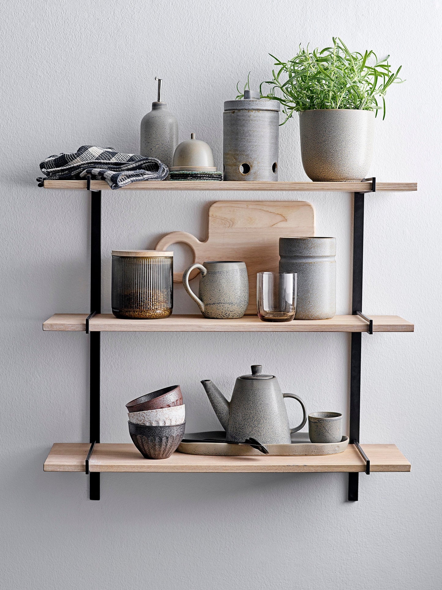 BLOOMINGVILLE 82045649